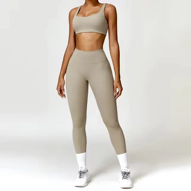 Yoga Set 2PCS Sportswear Workout Clothes Athletic Gym Wear - GilloServ