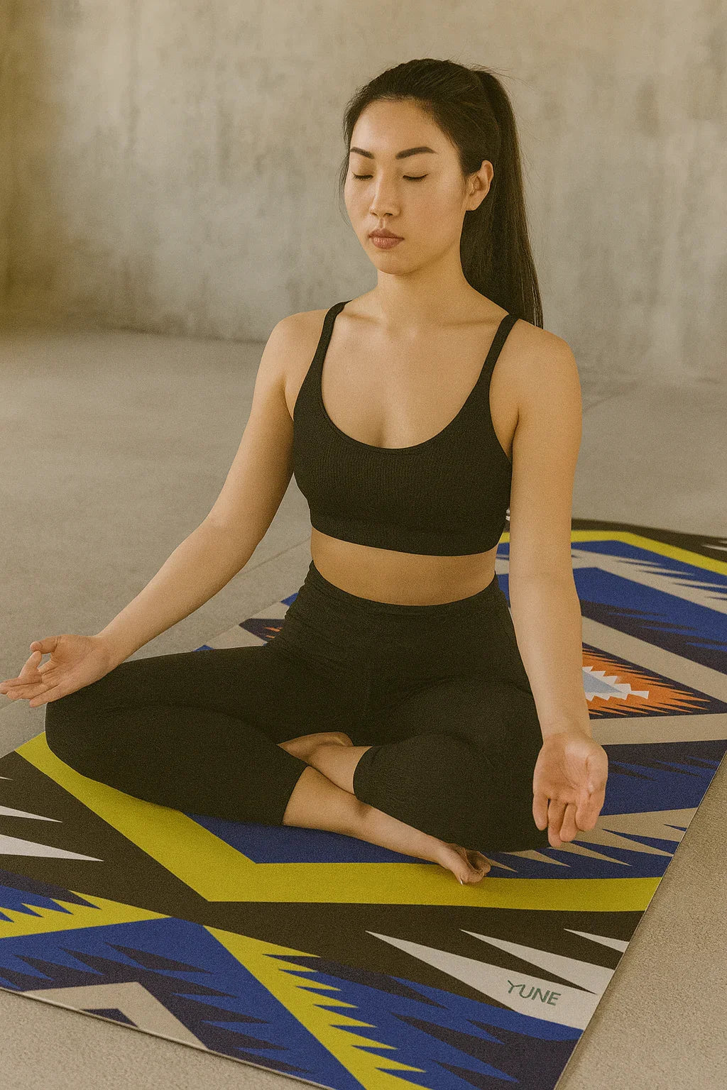 Romeo “Love at First Flow” Yoga Mat – 6mm Non-Slip, Eco-Friendly (Multicolor) - GilloServ
