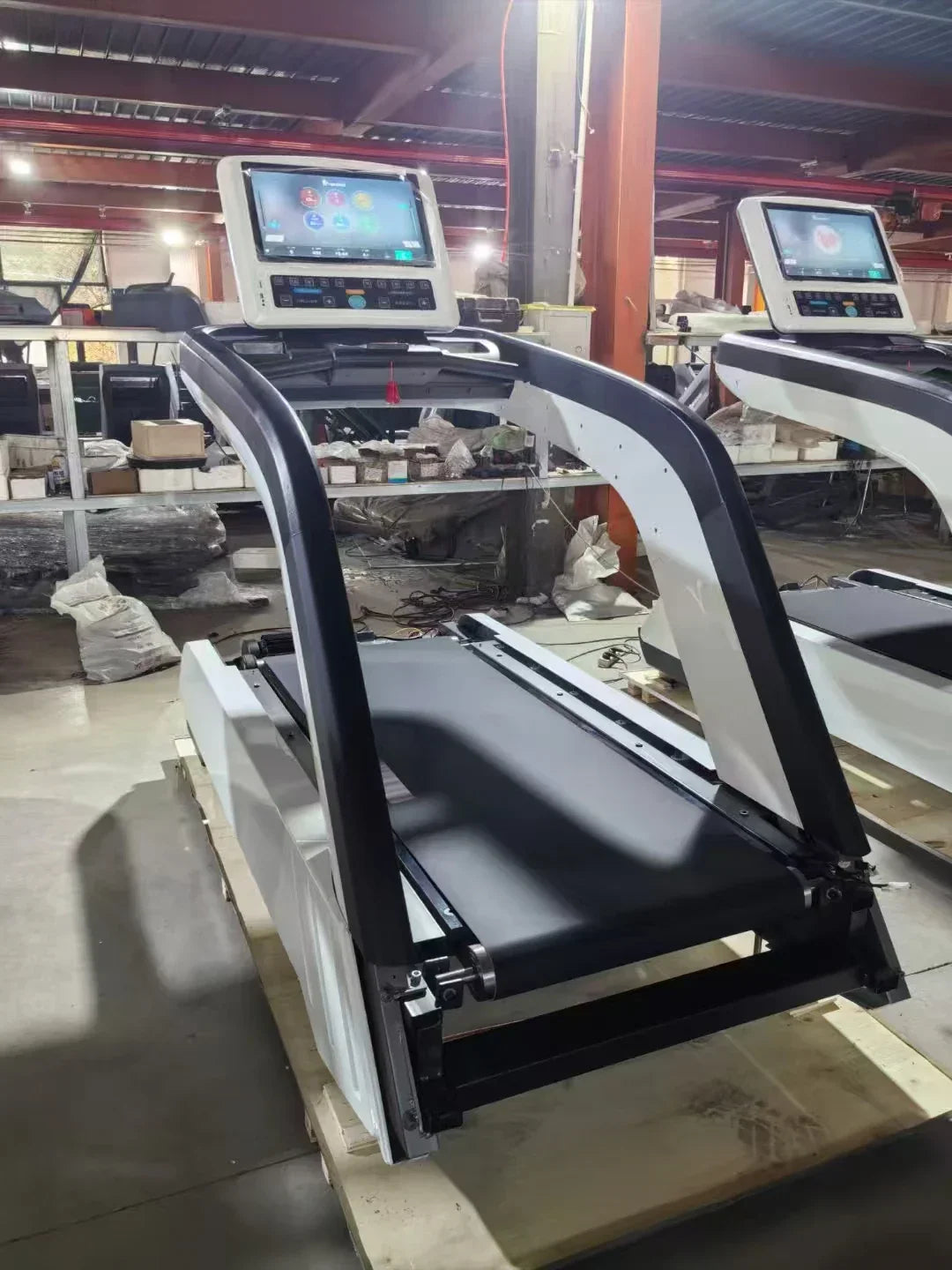 Commercial High Quality Intelligence Treadmill Running Machine Electric Treadmill Gym Sports Fitness Machine - GilloServ