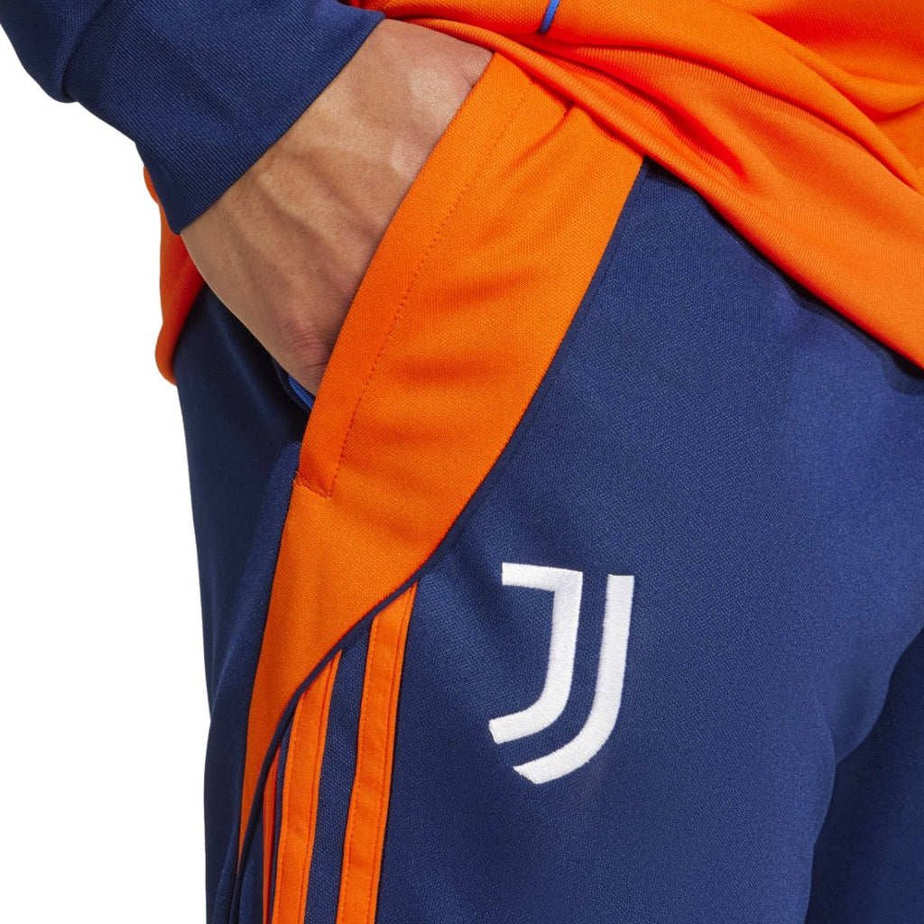 Juventus training bench Soccer tracksuit - GilloServ