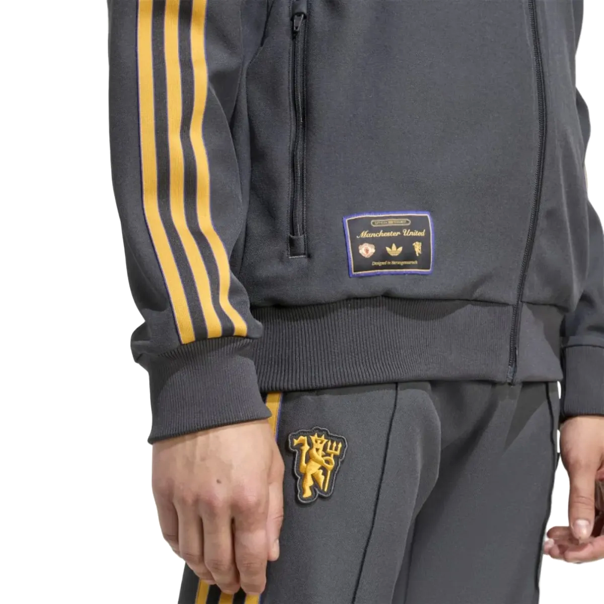 Manchester United Originals casual presentation tracksuit - GilloServ