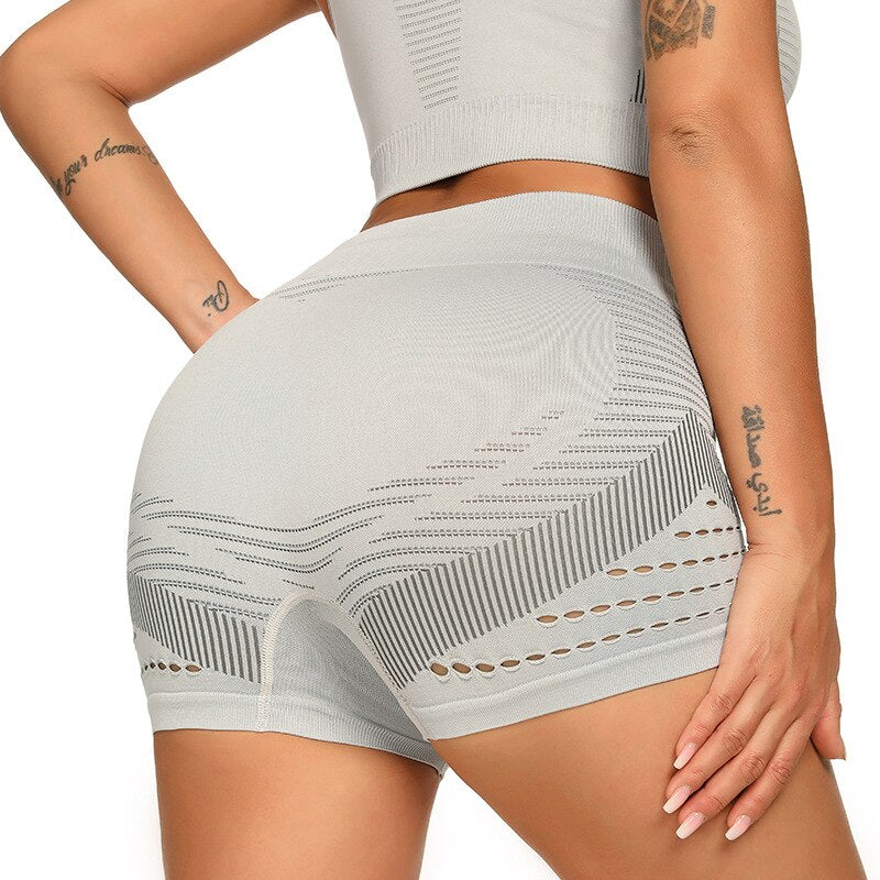 Seamless Hollow Out Fitness Yoga Shorts - GilloServ