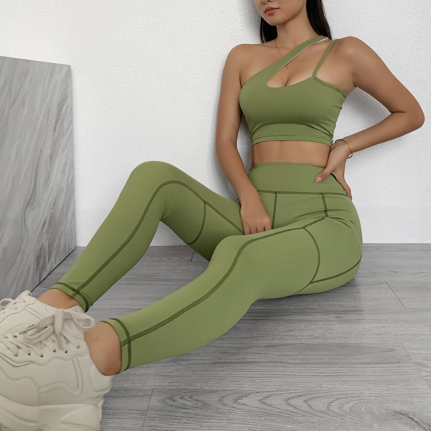 Seamless Yoga Gym Set Women Tracksuit Fitness Sportswear - GilloServ